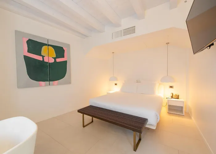 Le Funi Hotel